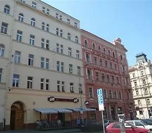 Claris Hotel